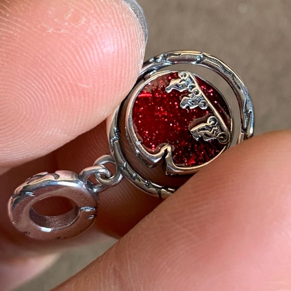 NWOT Stranger Things Glow-in-the-dark Upside Down Dangle Charm Sterling Silver - Picture 12 of 13